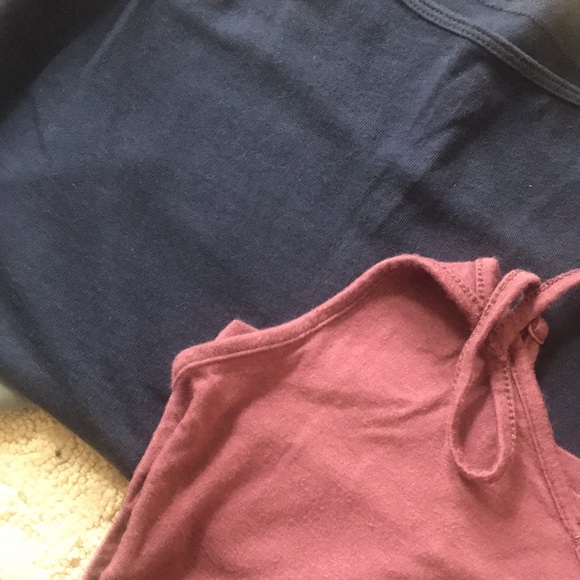 Bundle of 7 (6 tank tops + romper) - Picture 3 of 7